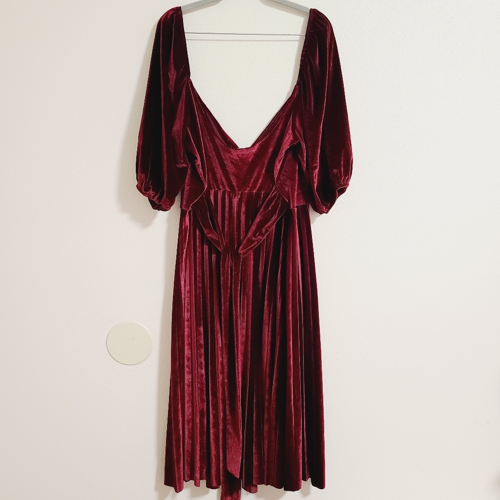 ASOS Curve Red Velvet Dress - Picture 5 of 6